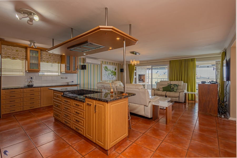 5 Bedroom Property for Sale in Waterfront Western Cape